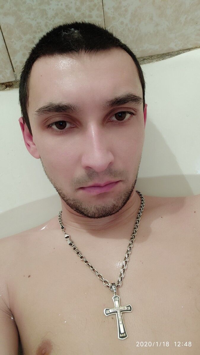  18760833  Igor, 32 ,    