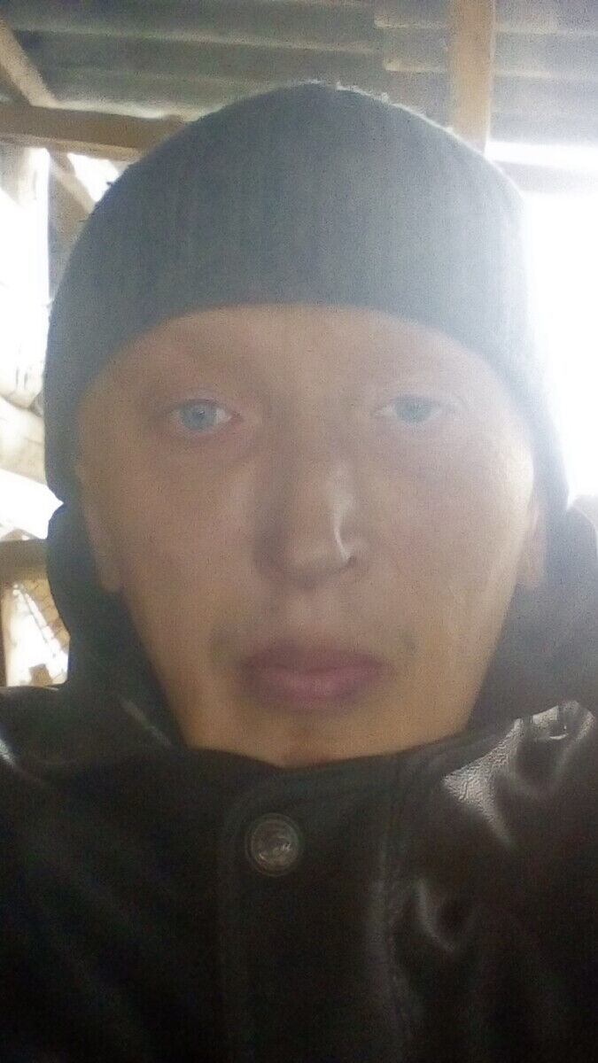  21880773  , 44 ,    