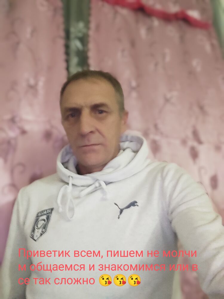  37034153  Nikolai, 42 ,    