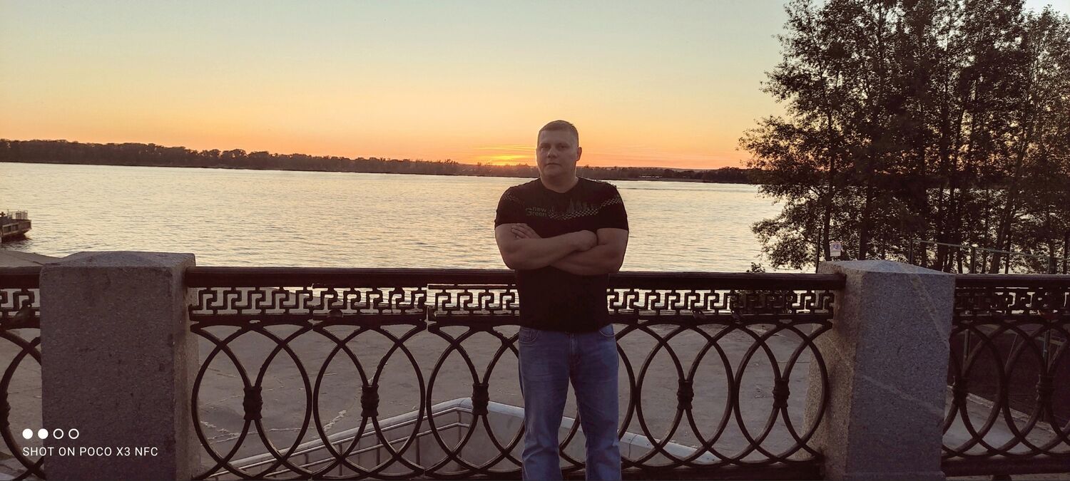  ,   Sergio, 39 ,   ,   , c 