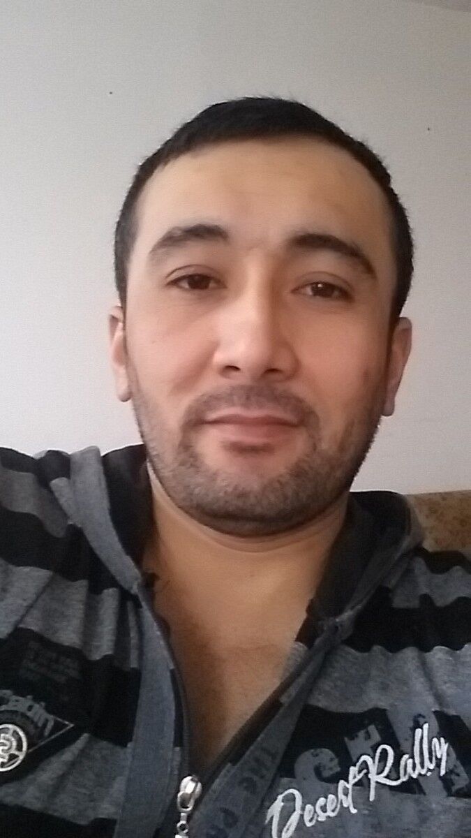  Praha,   Azamat, 43 ,   ,   , c 