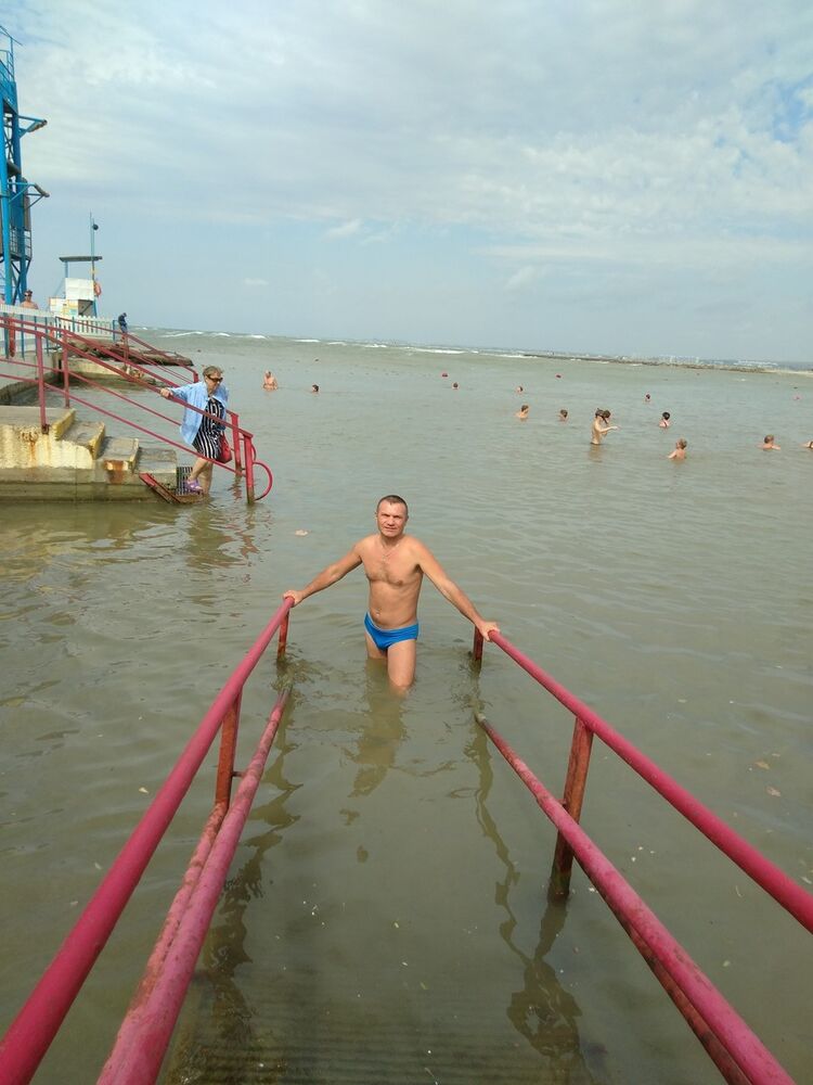  18176303  , 47 ,    
