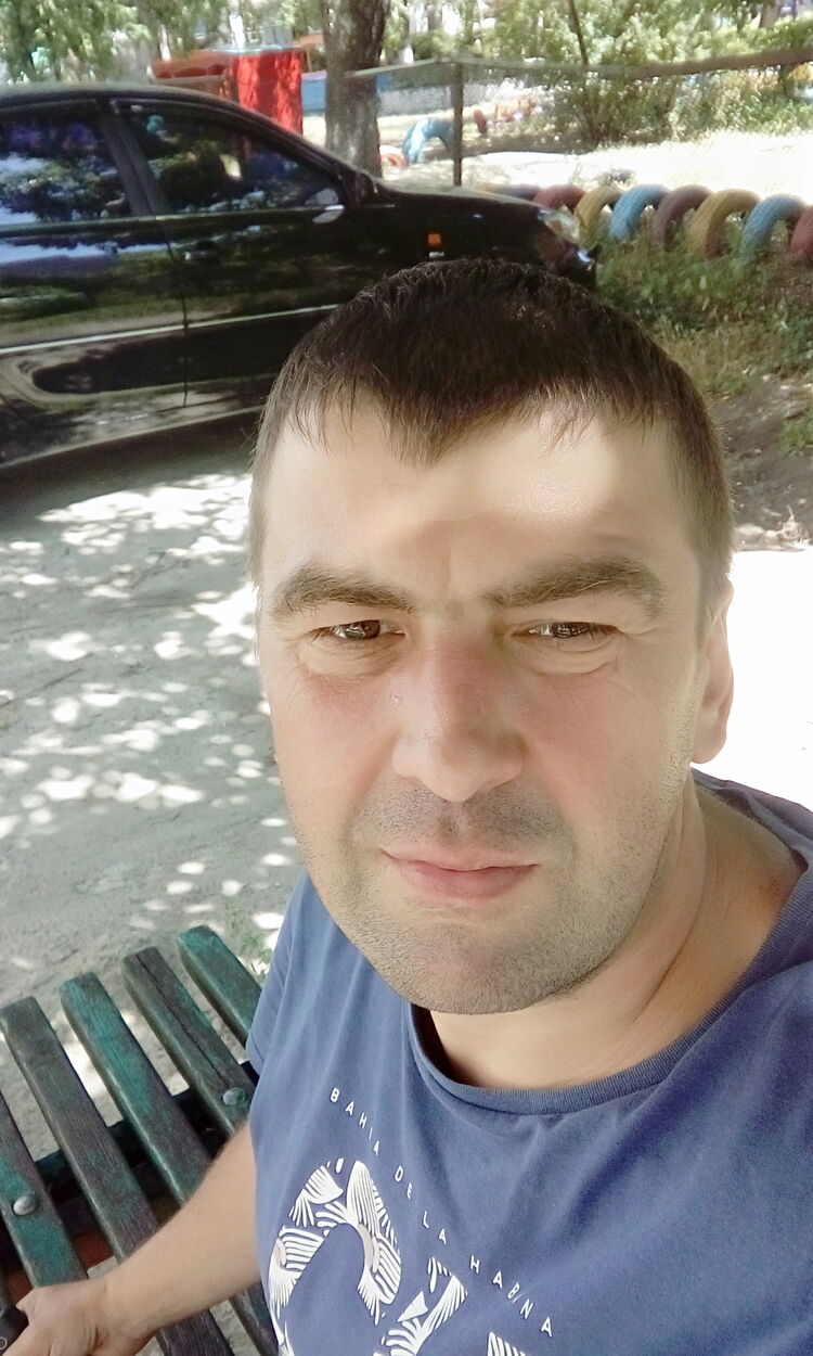  42201353  Sergey, 42 ,    