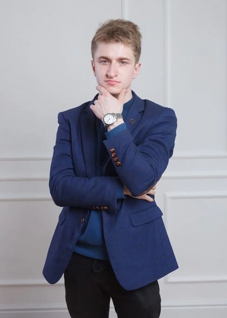  ,   Mikhail, 22 ,   ,   