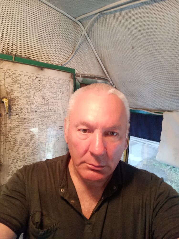  37504303  , 56 ,    