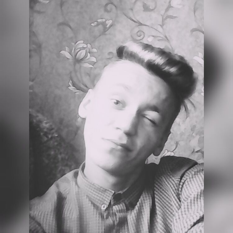  8723363  Vitali, 28 ,    