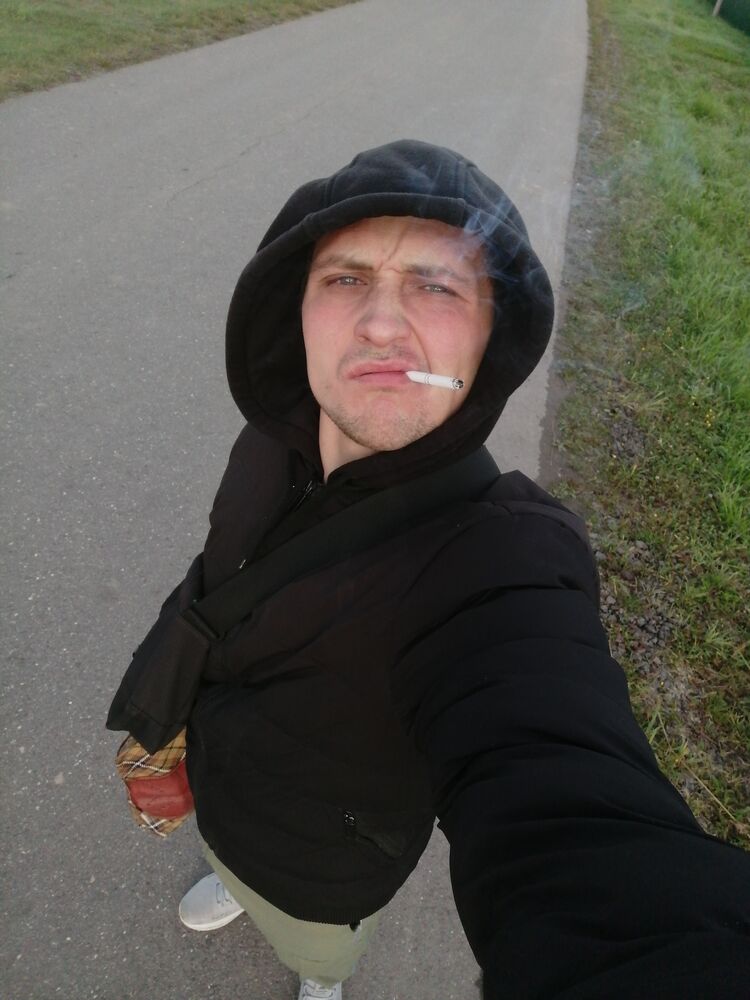  29646553  Viktor, 29 ,    