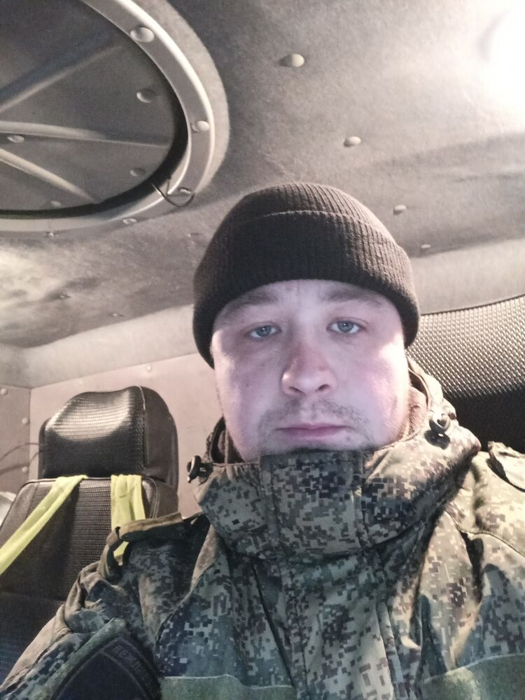  ,   Dima, 32 ,   ,   