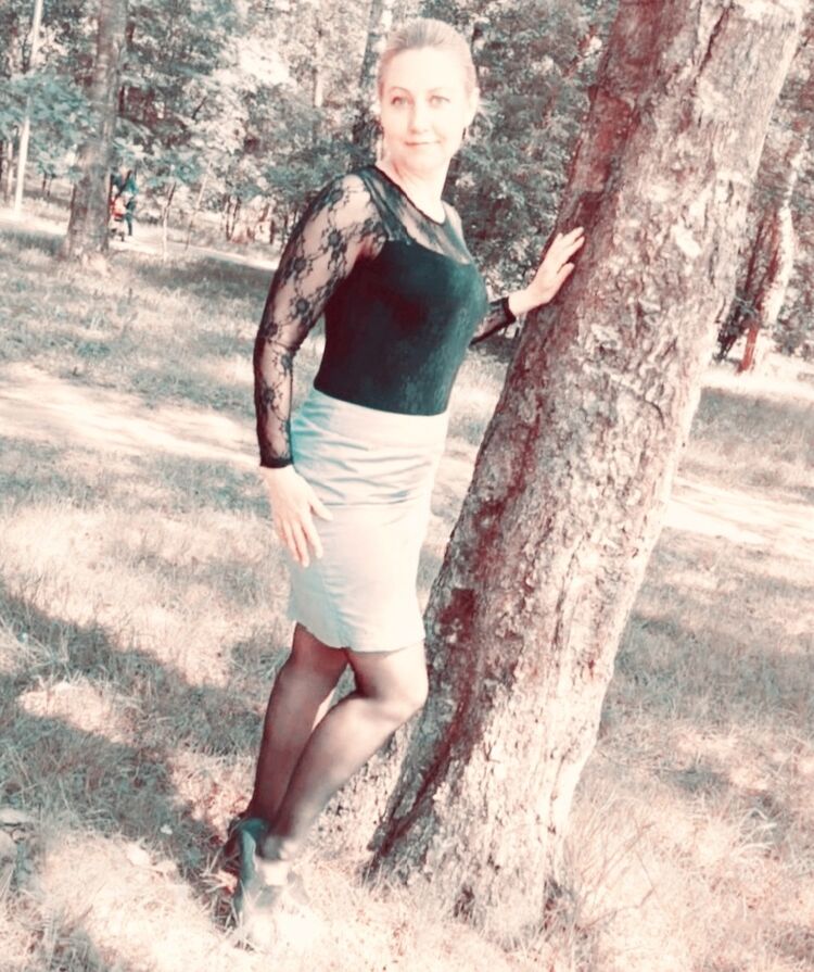  53100733  Alyonushka, 44 ,    