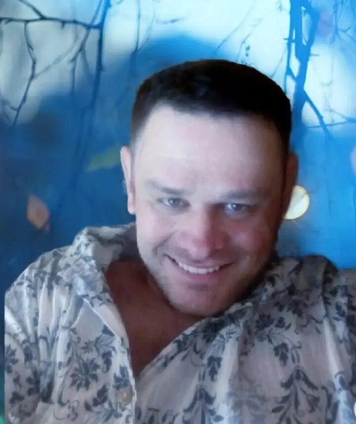  39694173  Zakhar, 44 ,    