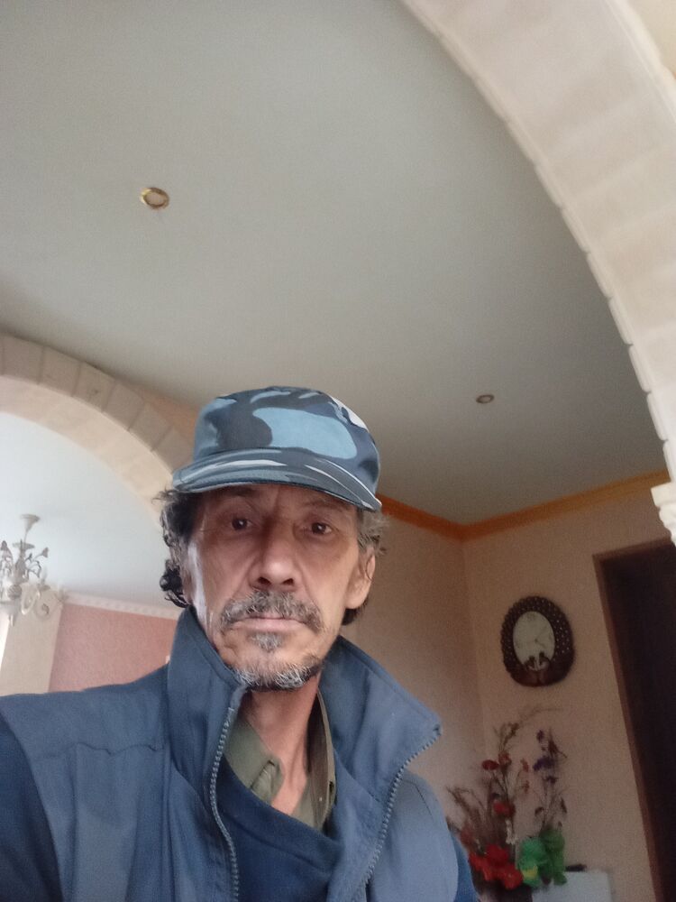  48050973  , 54 ,    