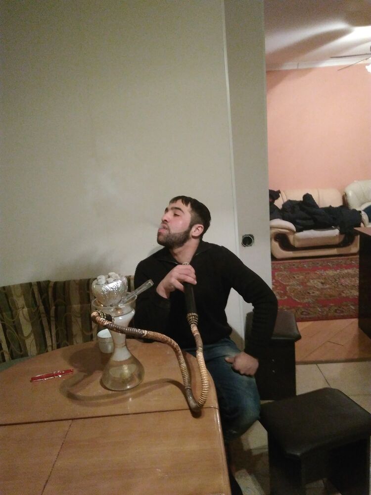   ,   Zeynali, 32 ,   ,   , c 
