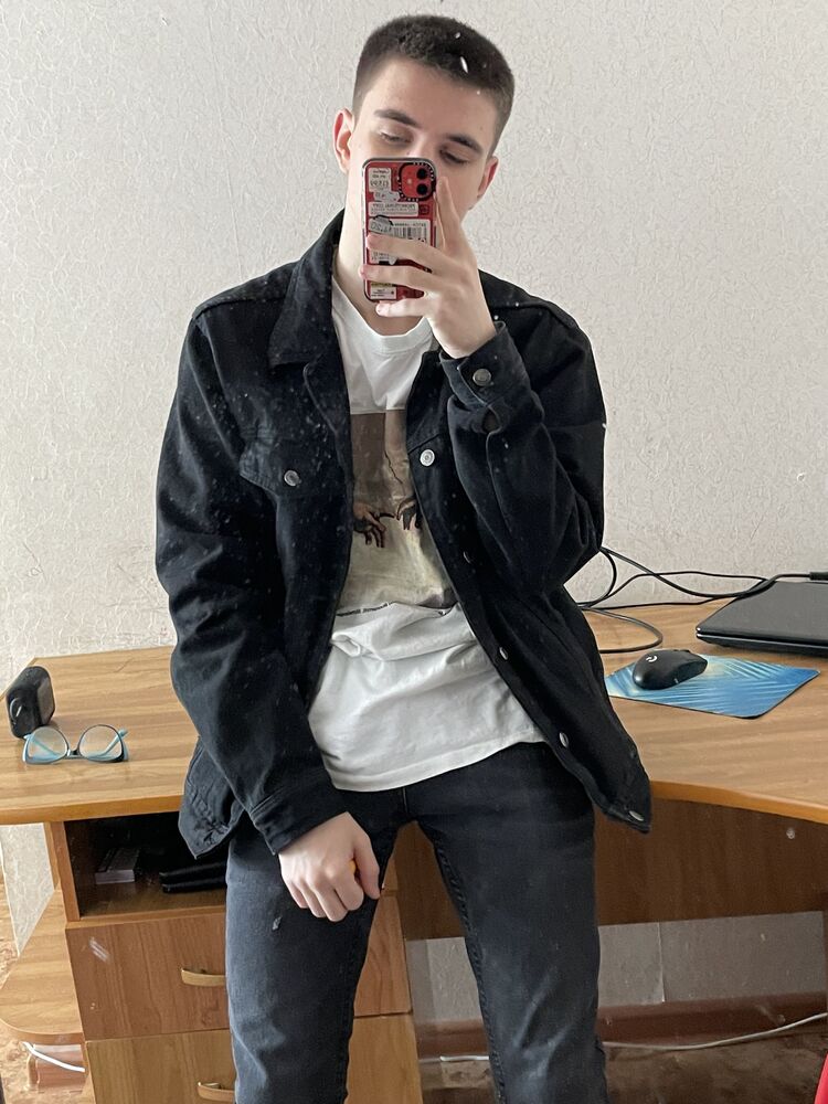  33791833  Max, 21 ,    --