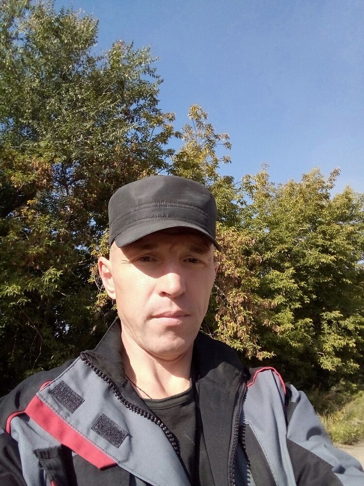  46457493  , 40 ,    