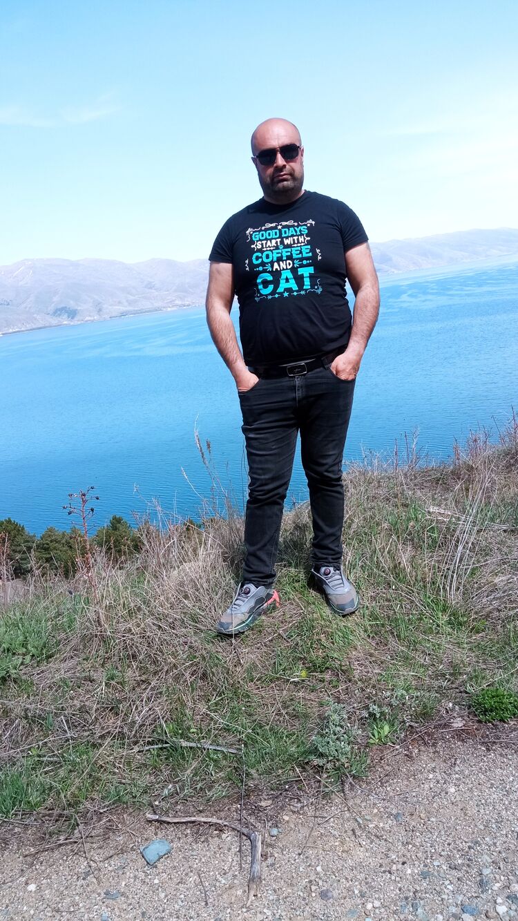  26483603  Hovo, 39 ,    