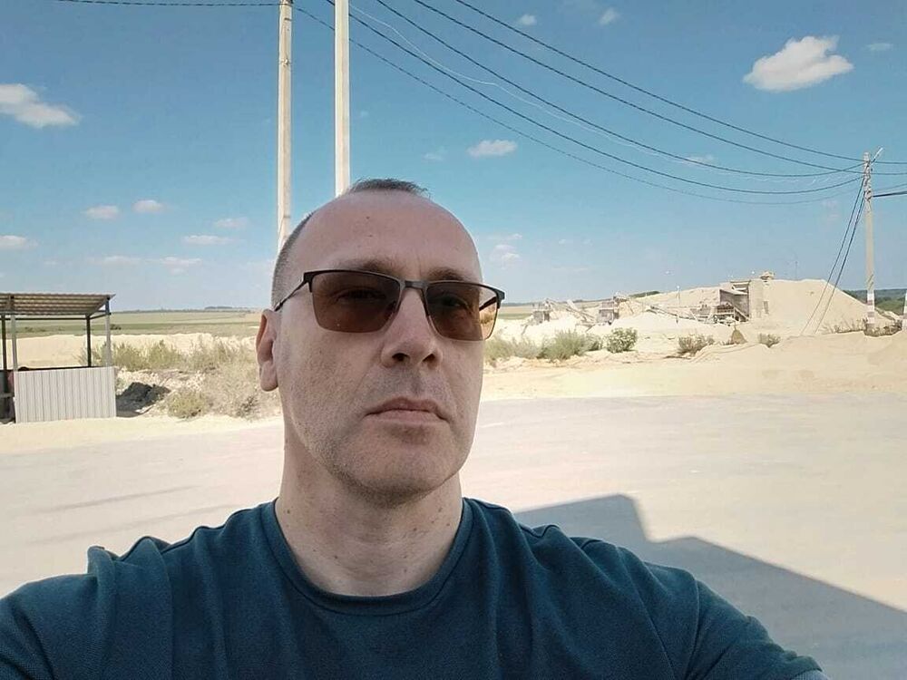  52827163  , 49 ,    