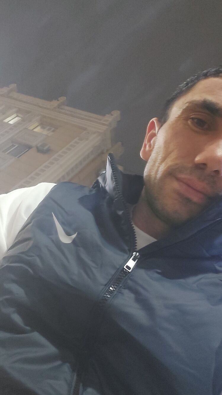  43803363  Kamol, 37 ,    