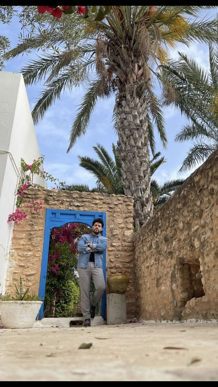  44755023  Houssem, 35 ,    Tunis