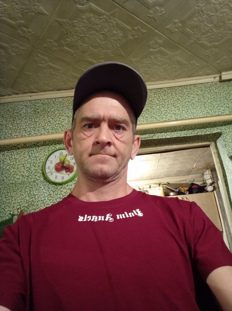  42843143  , 47 ,    