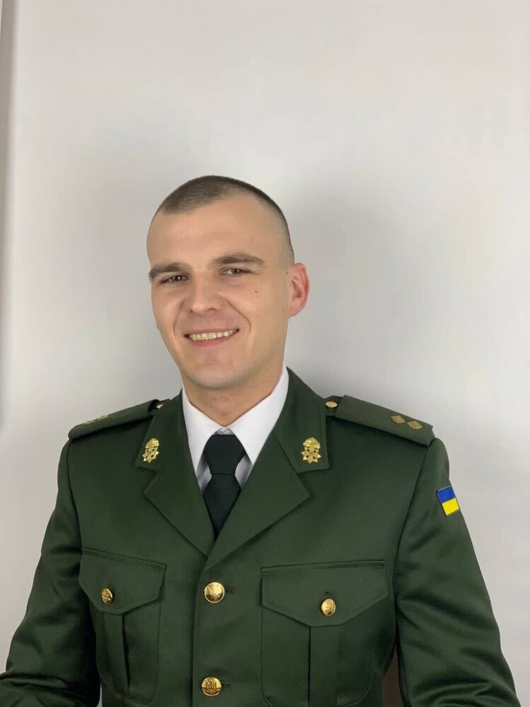  44804723  , 31 ,    