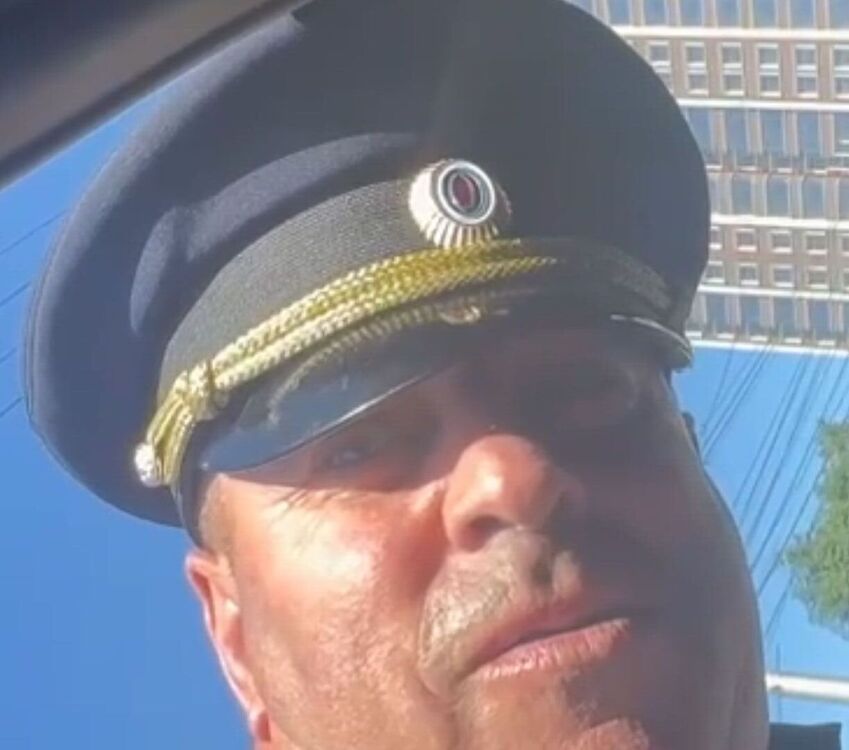  53020373  , 33 ,    