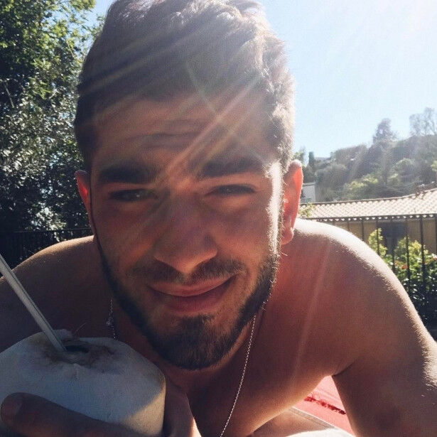  11784983  Arman, 38 ,    