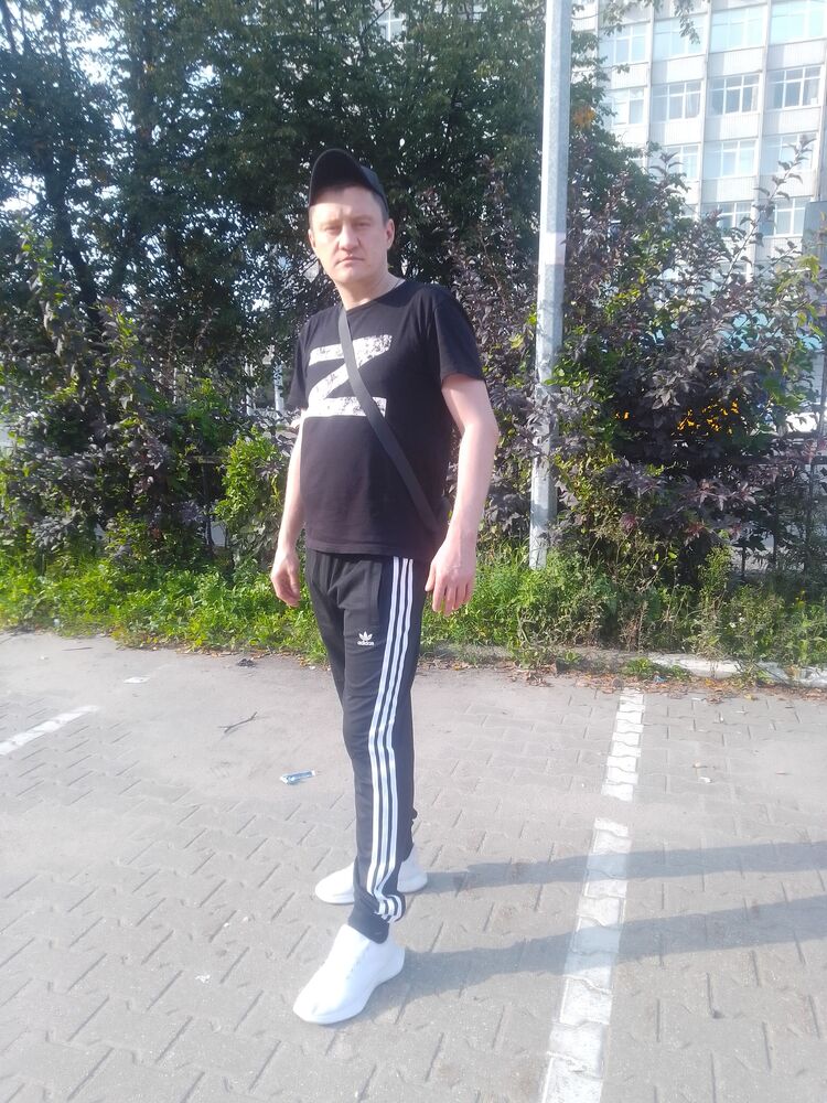  45703563  , 34 ,    