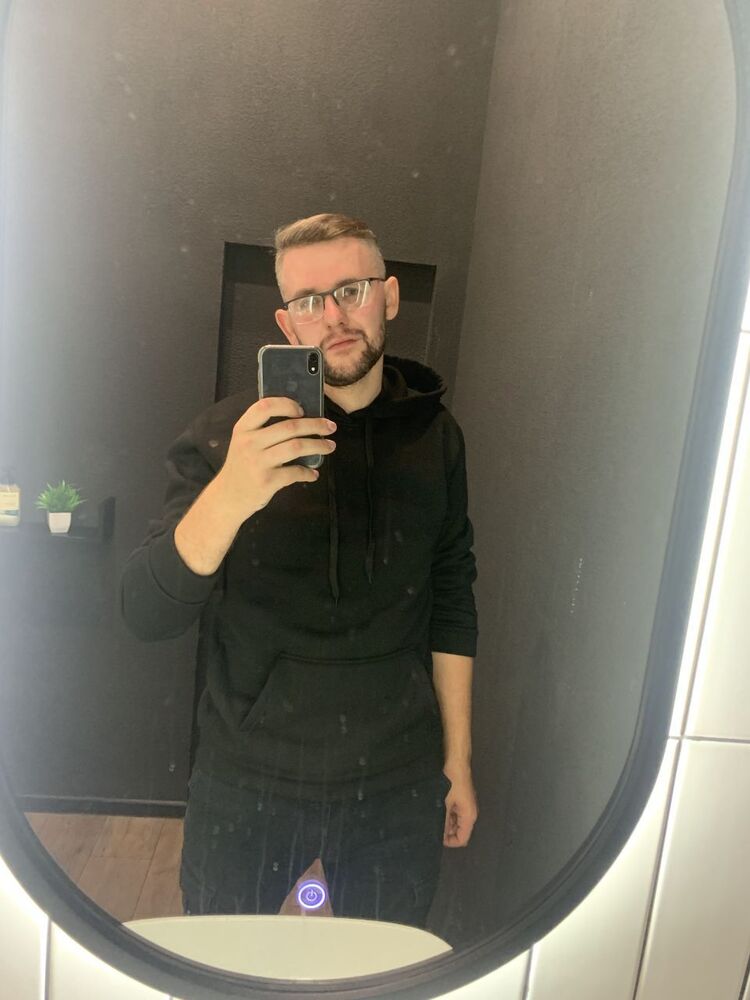  53406273  , 32 ,    