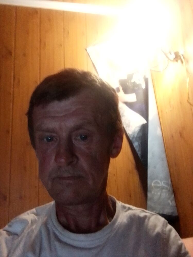  44318073  , 51 ,    