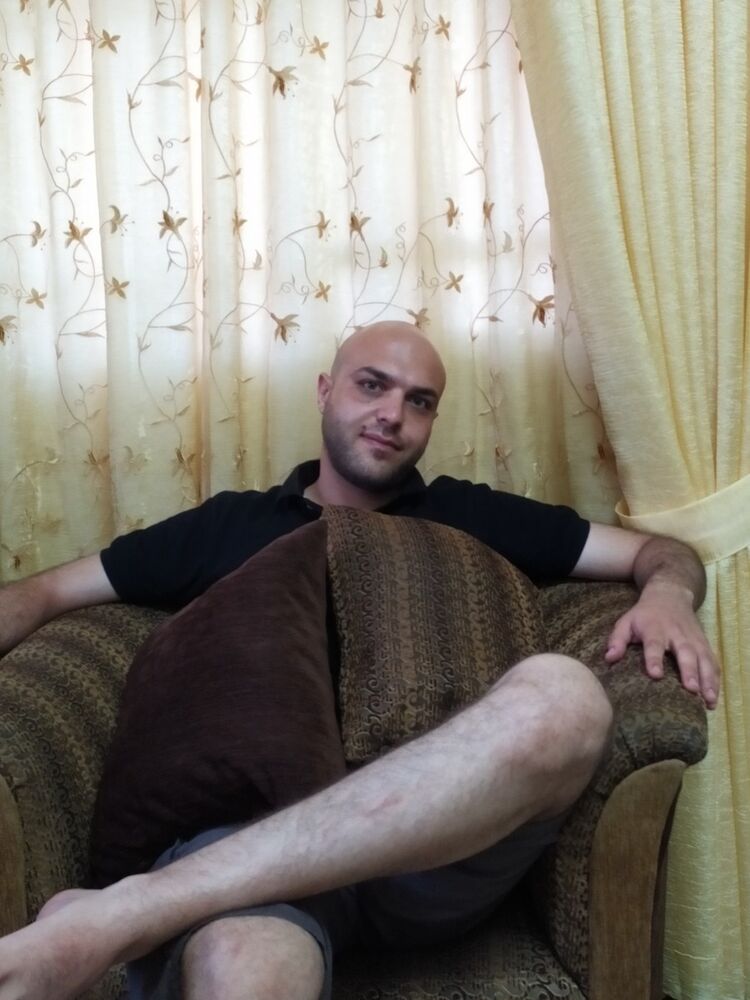  ,   Adham, 30 ,   ,   , c 