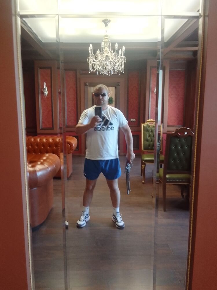  ,   Anton, 38 ,   ,   , c 