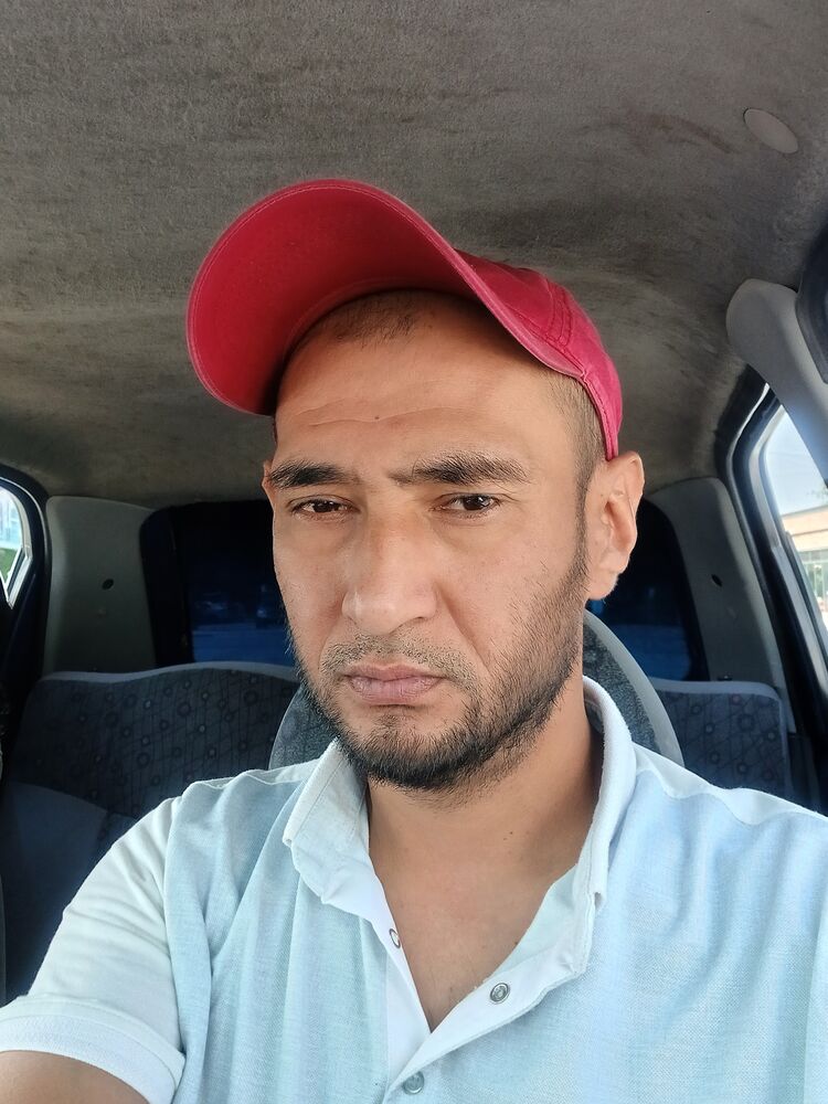  36525673  Kylychbek, 41 ,    
