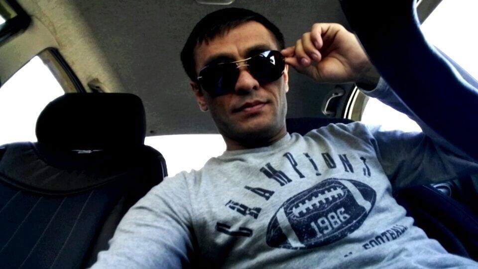 33429053  Farid, 41 ,    