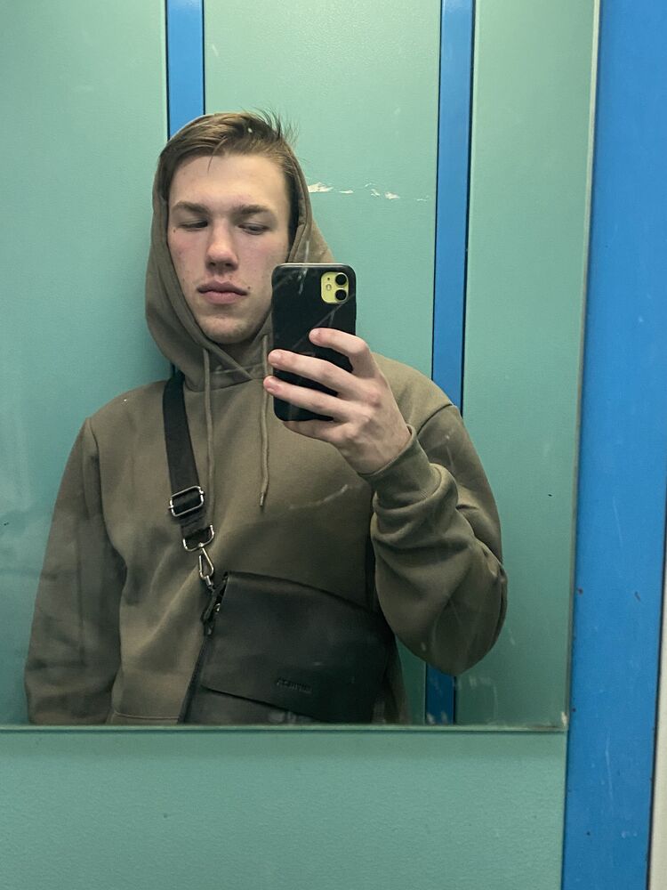  37781943  , 20 ,    --