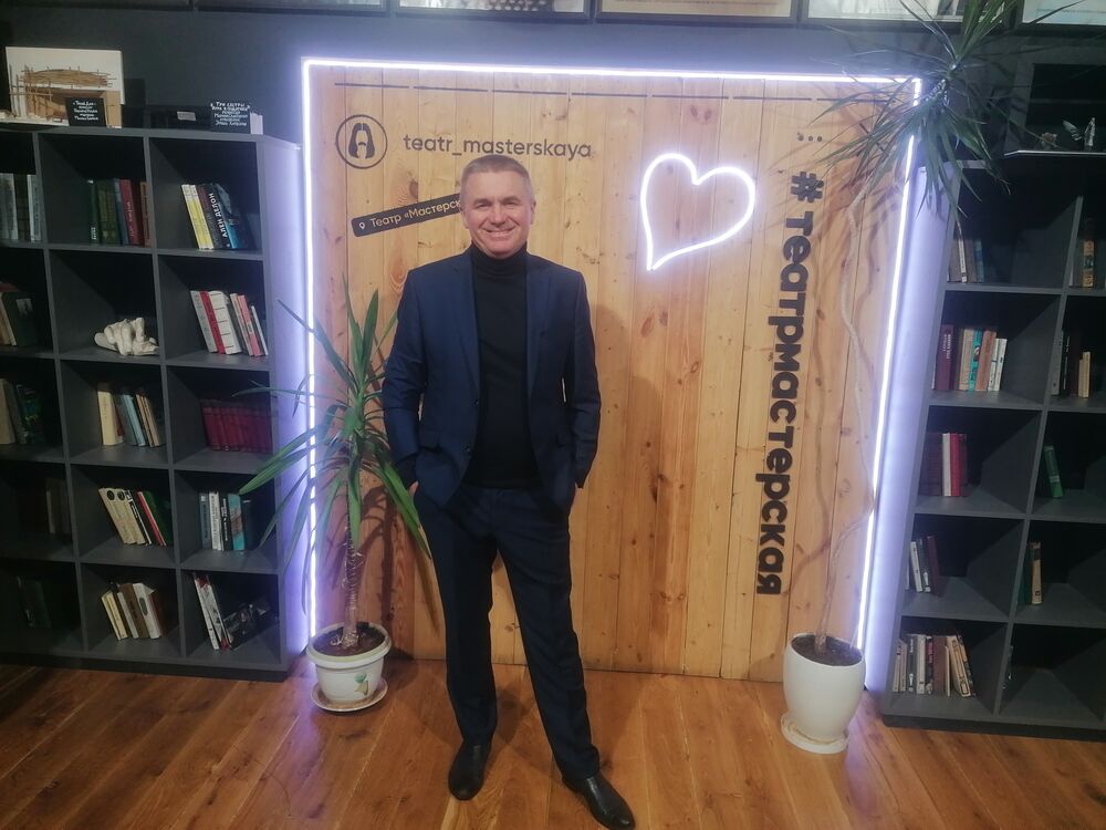  31826323  , 53 ,    -