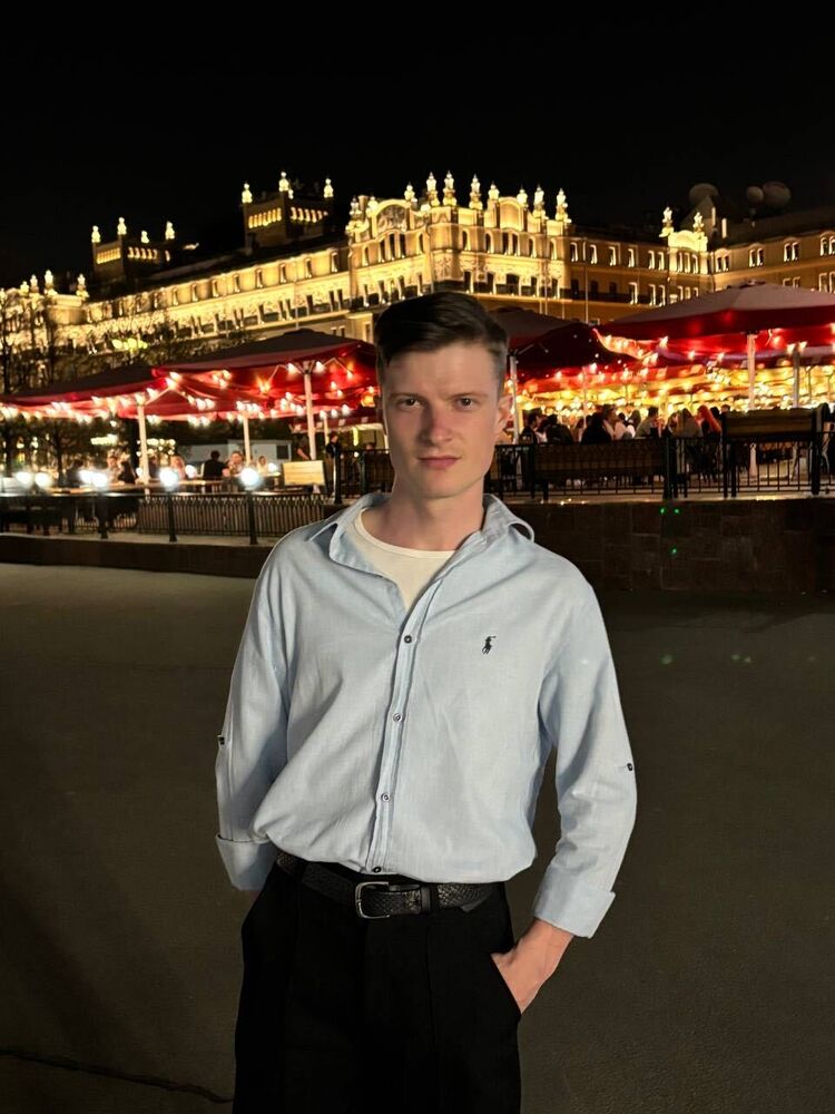  54075473  Vladislav, 26 ,    