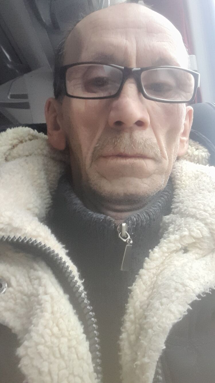  52802393  Sergey, 57 ,    