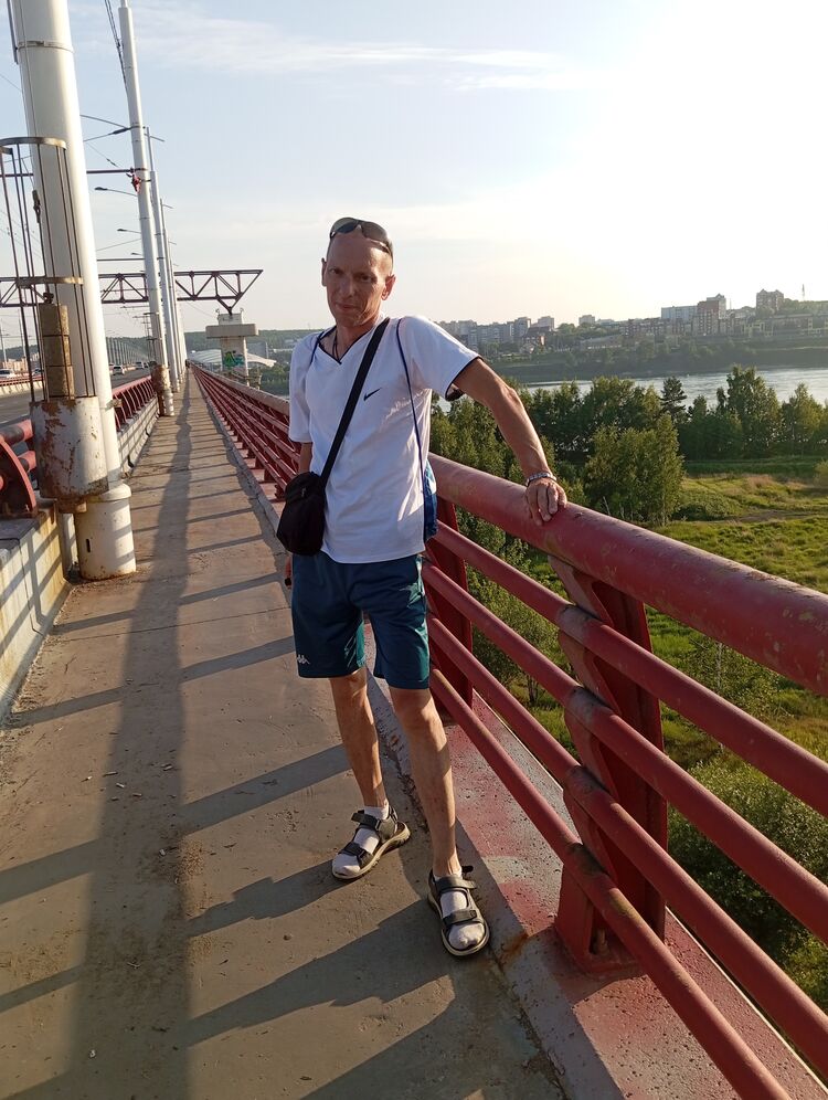  53454573  Sergei, 43 ,    