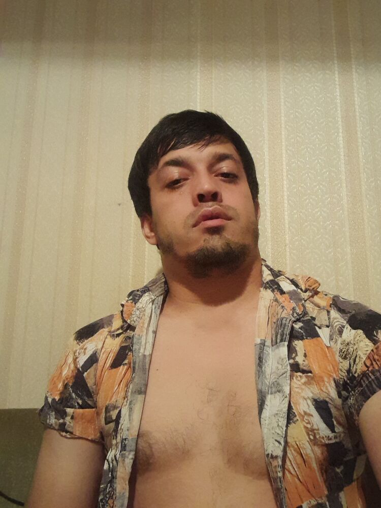  ,   Yodgor, 37 ,   ,   