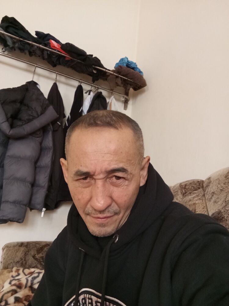  40353463  , 52 ,    