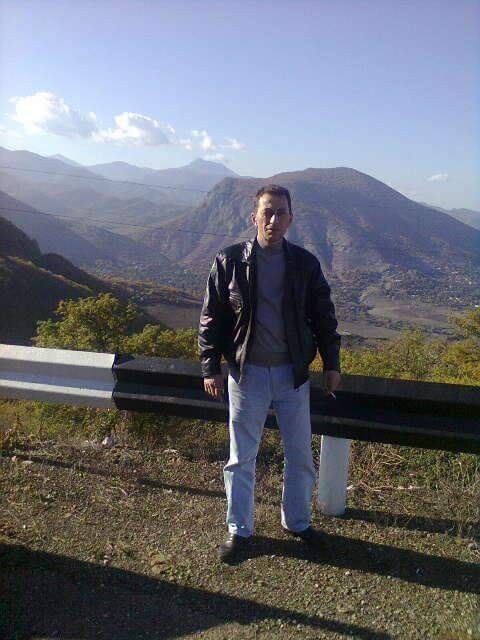  ,   Vahe, 45 ,   