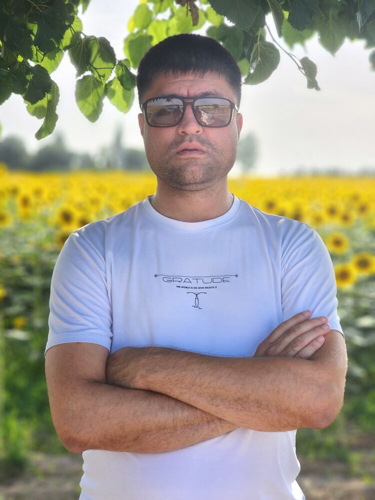  45321143  Muzaffar, 40 ,    