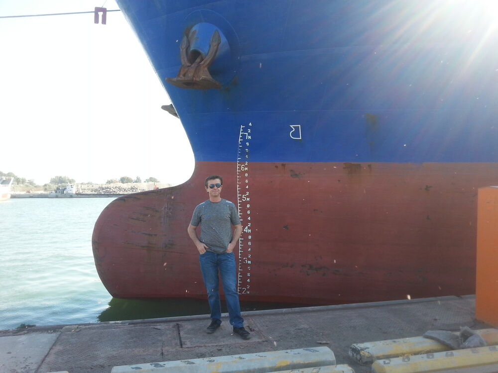  8360973  Avtandil, 54 ,    