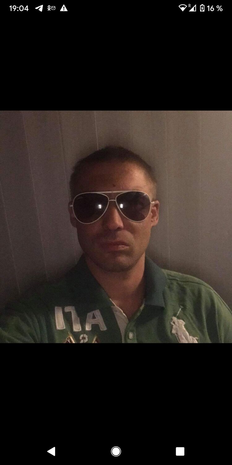  41419523  Vitalii, 38 ,    
