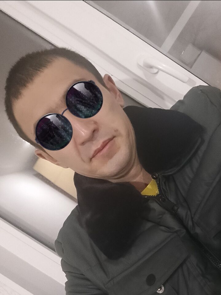  40606893  , 33 ,    -