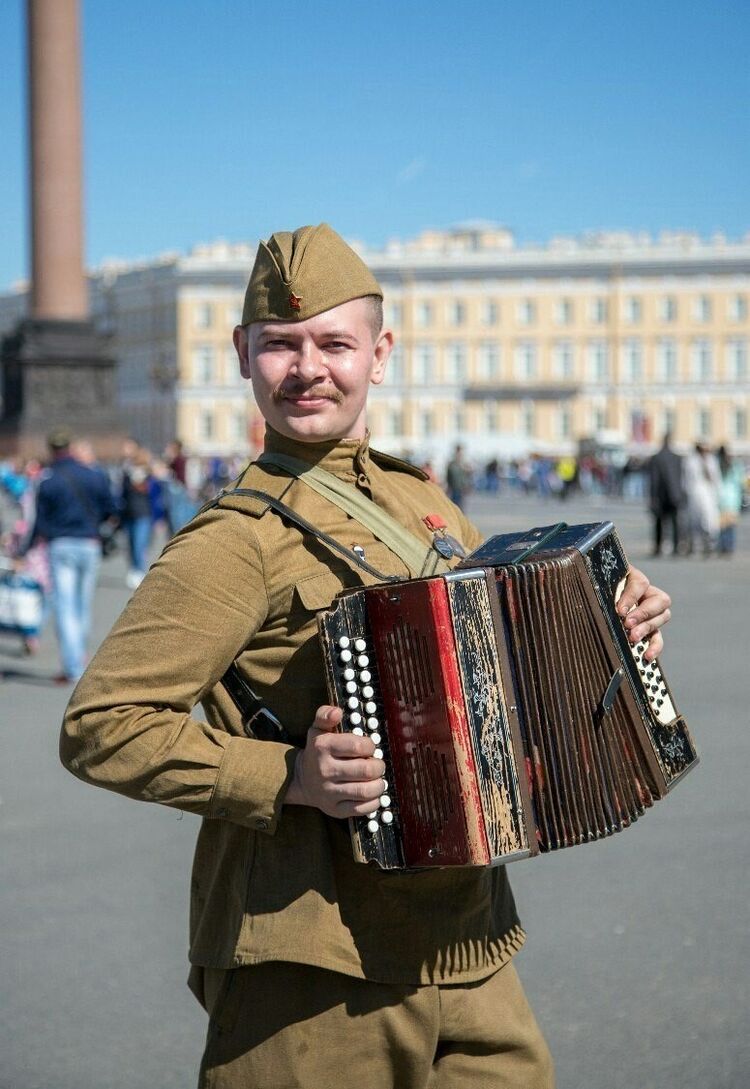  18898163  , 33 ,    -