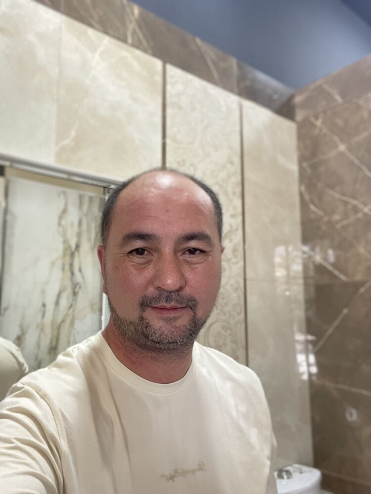  ,   Ruslan, 48 ,   ,   