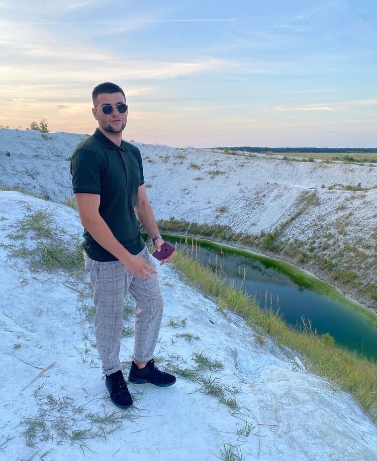  39609693  Sasha, 30 ,    