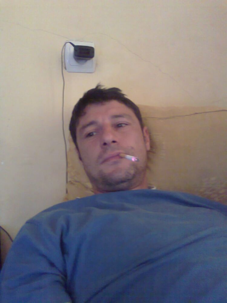  4351233  Barambo, 45 ,    