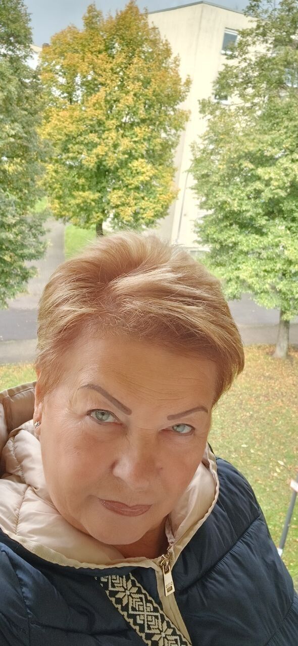  54037193  Maryna, 67 ,    Palais-Bourbon